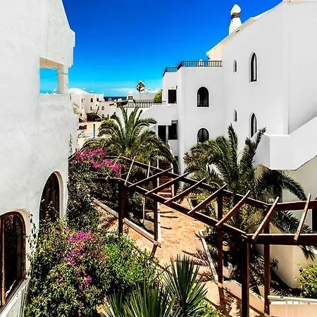 Διαμέρισμα Sleeps 4 Pool Wifi T691558