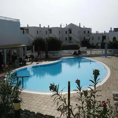 Sleeps 4 Pool Wifi T691558 Costa Teguise