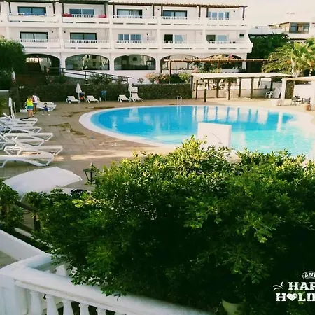 Διαμέρισμα Sleeps 4 Pool Wifi T691558